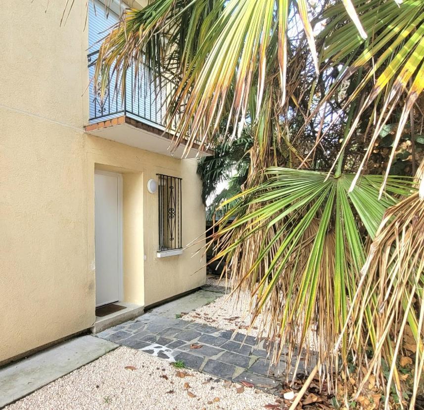 Bel T5 Neuf Avec 4 Appartement *